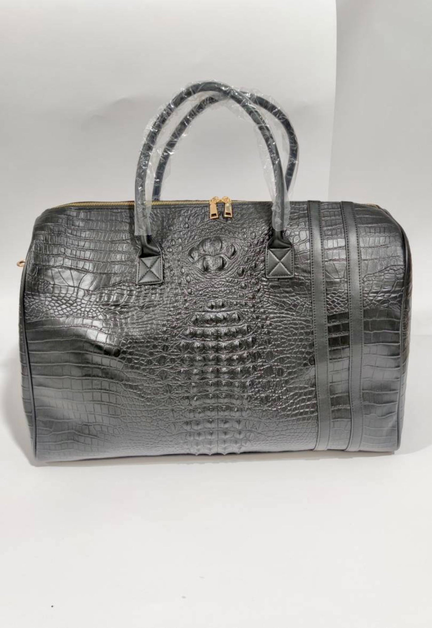 Travel with Purpose: The FLY444 Croc-Patterned Luggage Set - Style Meets Social Impact