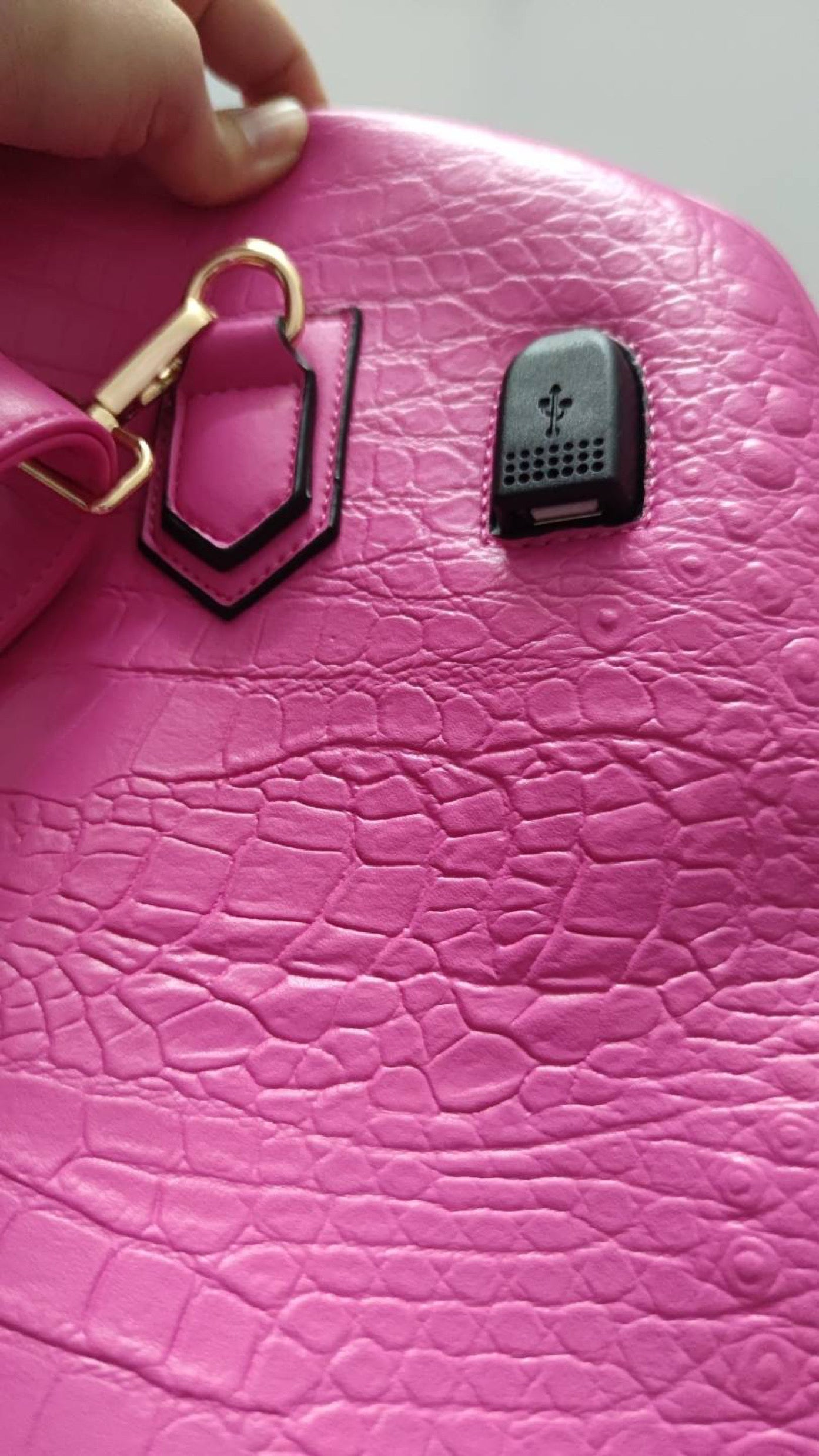 Travel with Purpose: The FLY444 Croc-Patterned Luggage Set - Style Meets Social Impact