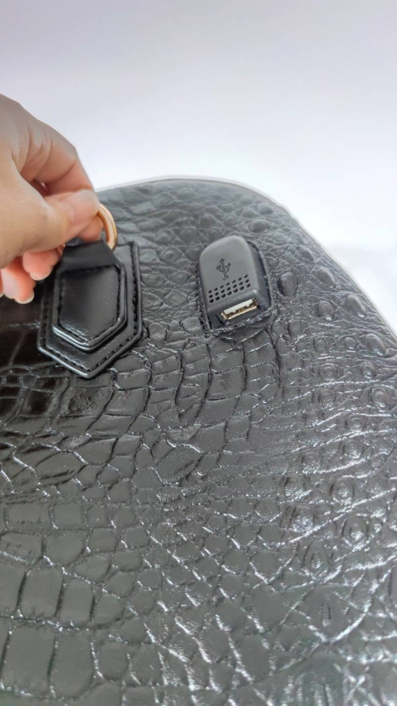 Travel with Purpose: The FLY444 Croc-Patterned Luggage Set - Style Meets Social Impact