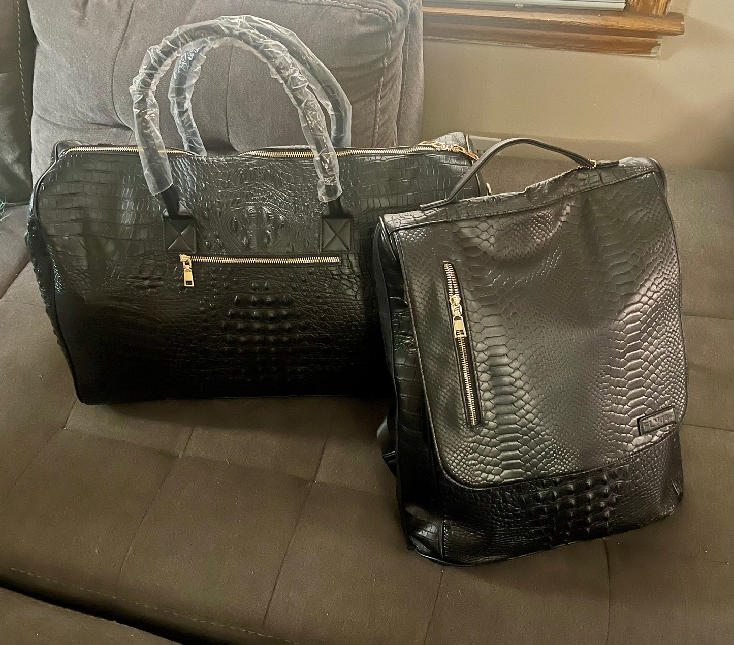 Fly444 Luxe Voyager: 2-Piece Blush & Crocodile-Embossed Luggage Set with USB Charging Port